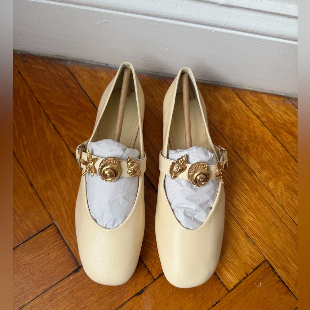 NEW Reformation Bethany Ballet Flat Shoe Cream Puff Shell Mary Jane Buckle, US 8